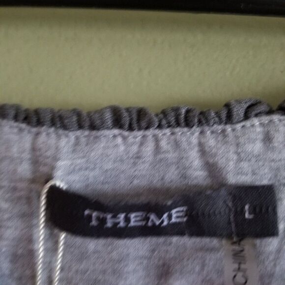 Theme two toned grey ruffled neck dress. - Picture 4 of 6